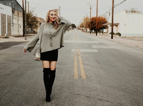 Caroline Wall art pornstar picture