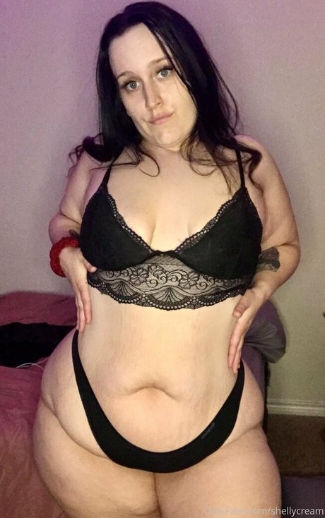 shellycream naked star pic