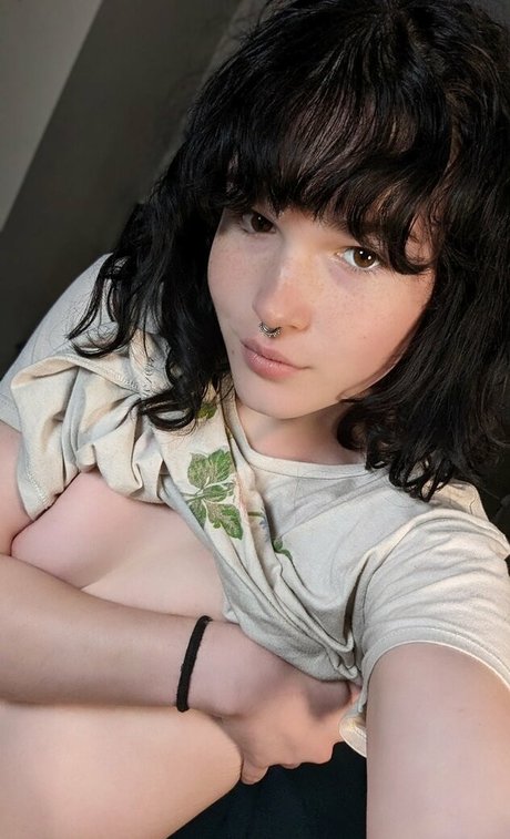 NeriiLune pornstar hot photo