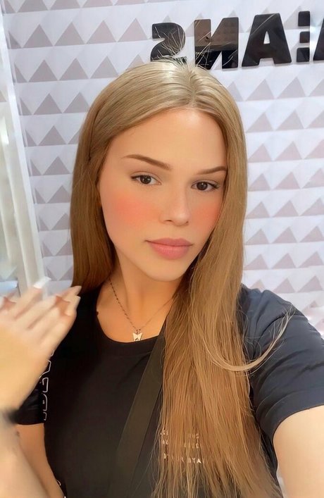 Maia Feel pornstar perfect images