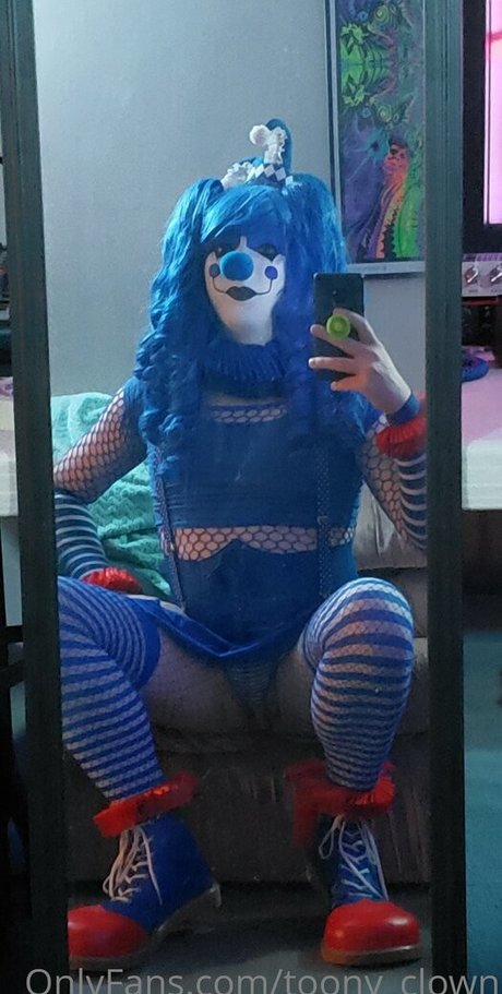 toony clown star xxx photo