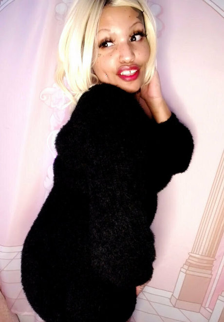 xmercyelagofree hd pornstar images