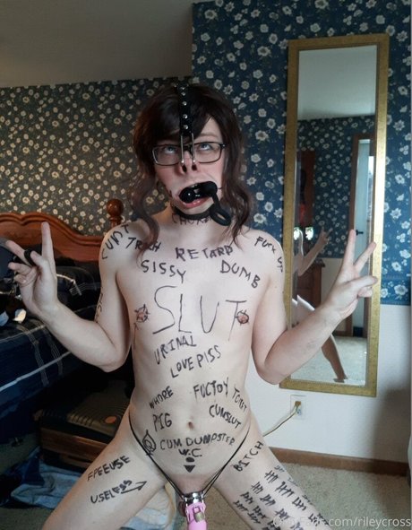 rileycross high quality actress pic