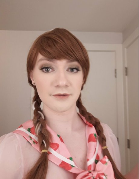 rileycross model top img