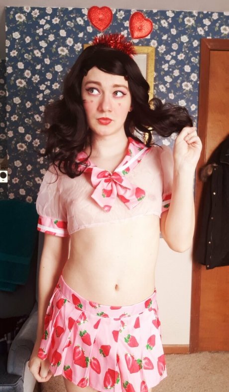 rileycross model pornographic images