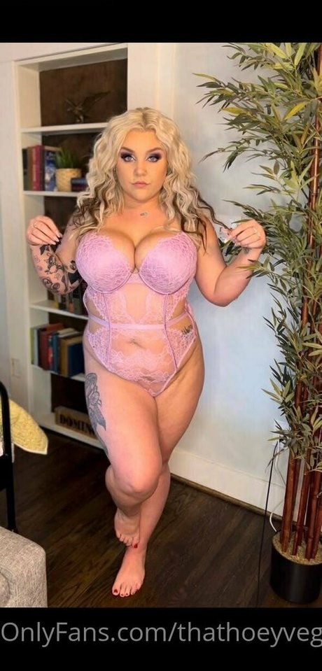 thathoeyvegan free pornstar images