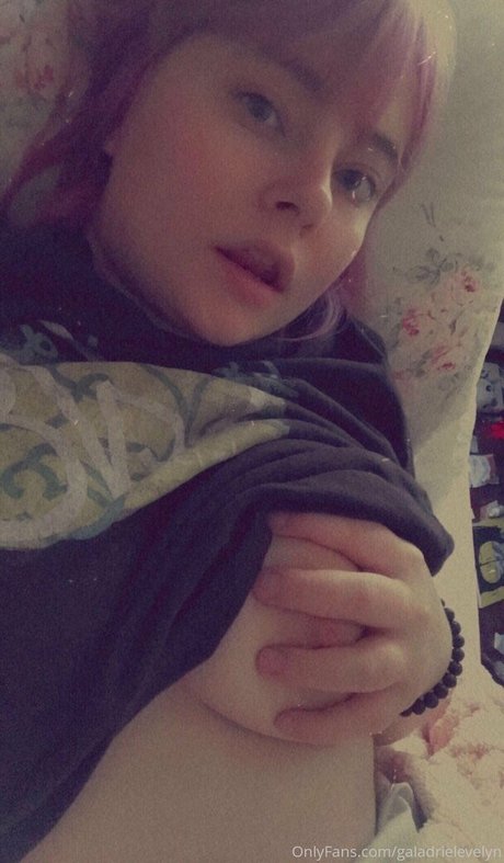 galadrielevelyn nice pornstar gallery