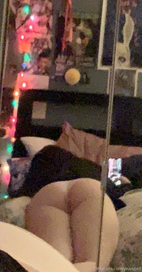 wuvspell model art pics