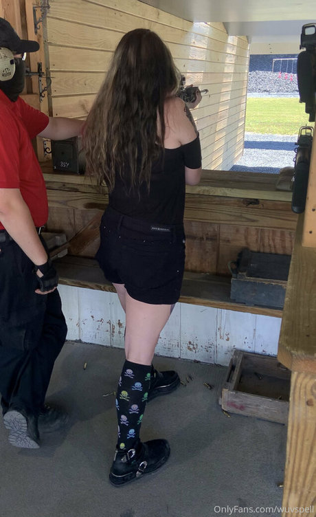 wuvspell nudes star image