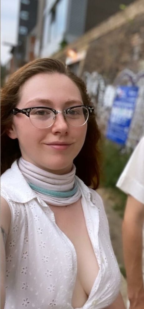 Jeordy Farnell pretty actress images