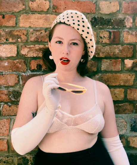 Jeordy Farnell sexy pornstar img