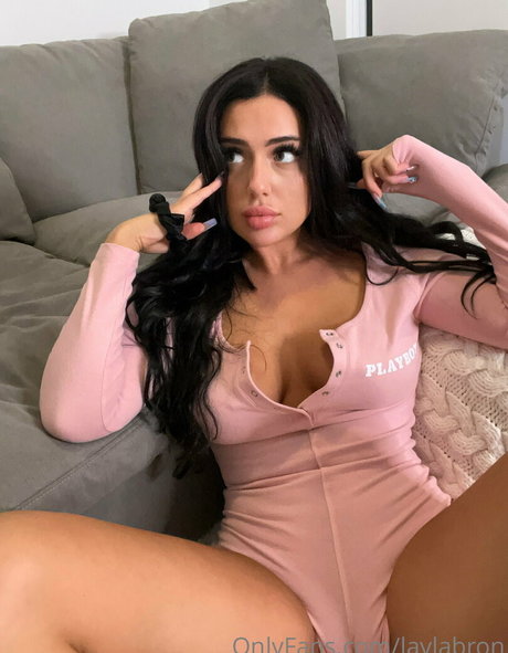 laylabron model top gallery