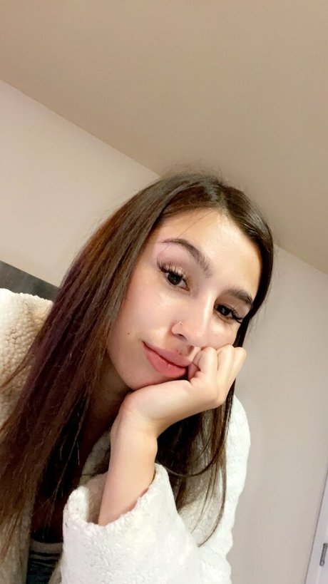 bsmithh star nude archive