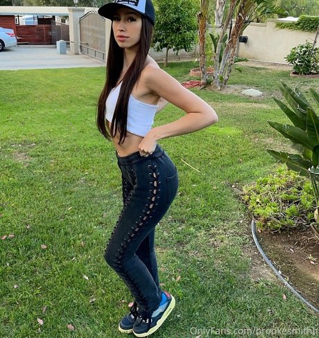 bsmithh model nice pictures