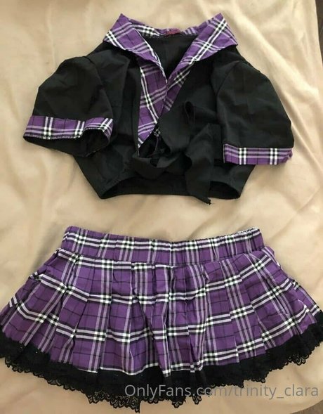 trinity clara nude model img