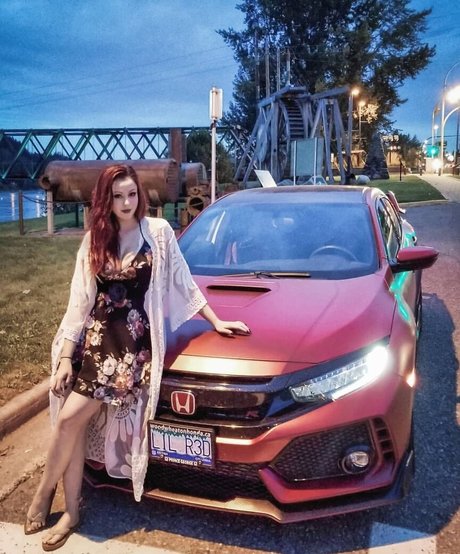 Madison Agnew hd actress image