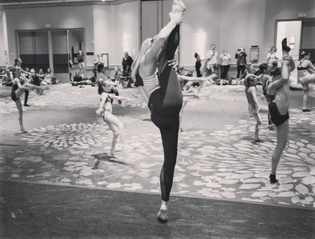 Autumn Miller nude model galleries