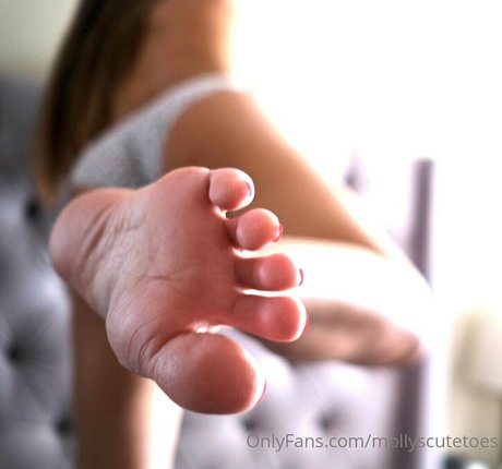 mollyscutetoes model hot galleries