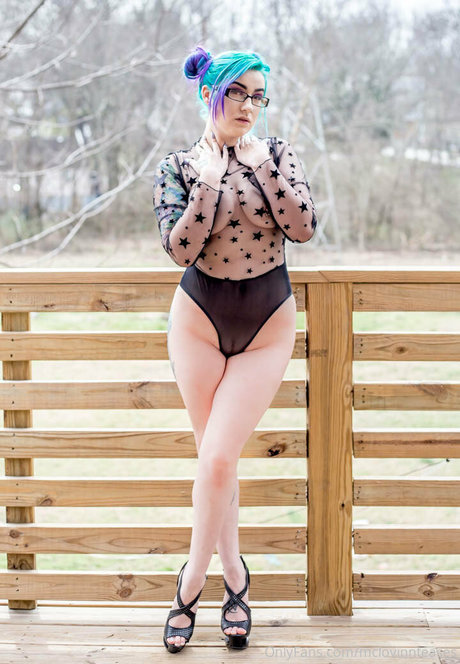 mclovinnteases pornographic model photo