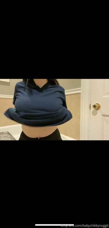 babychikkynuggit star naked picture