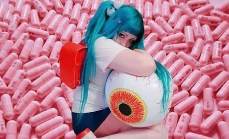 songless naked star pic