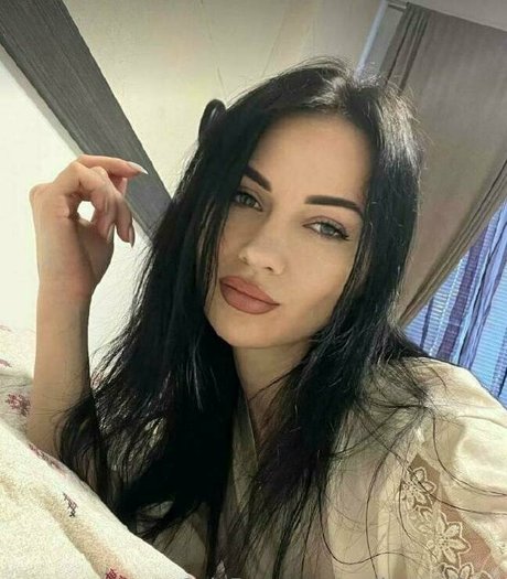 mollystar free hot model gallery