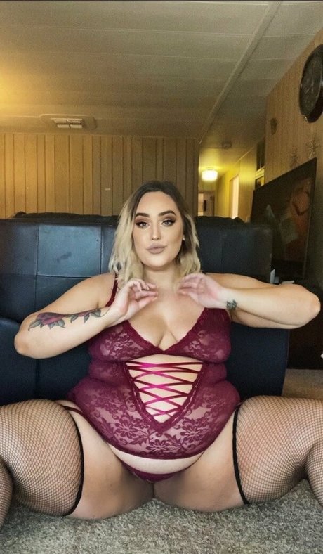 luxxxstone model hot picture