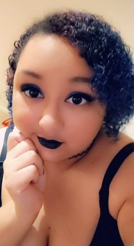 celestialbun hot model img