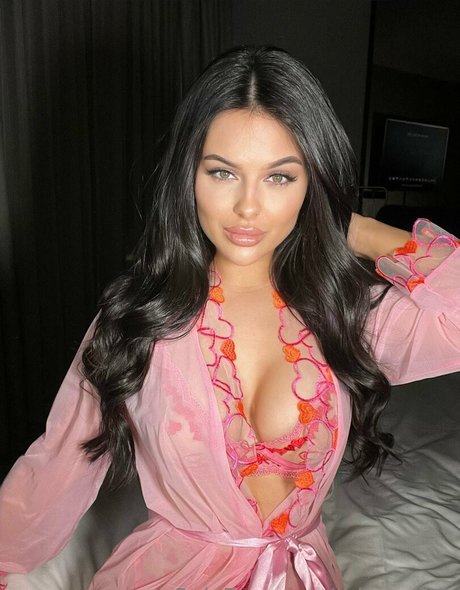 Sophie Ruby Blake pornstar beautiful pictures