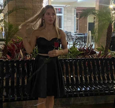 Isabella DuCharme star high quality pictures