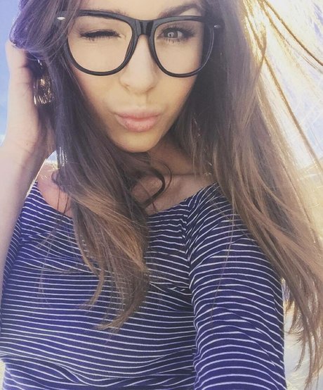 Guerlain high quality actress picture