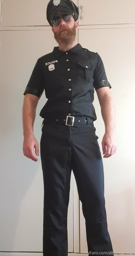 alley cat man model xxx photo