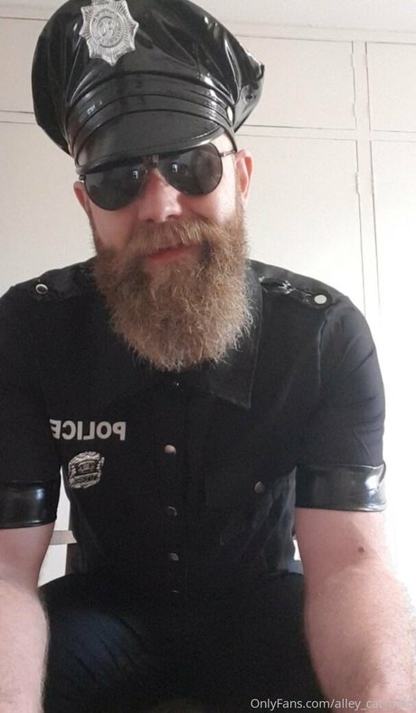 alley cat man star porn pic