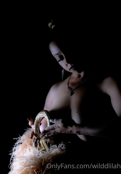 wilddlilah nude pornstar img