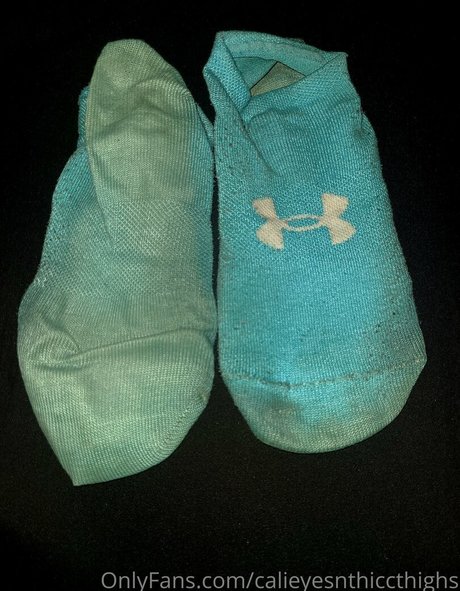 calieyesnthiccthighs star pretty img