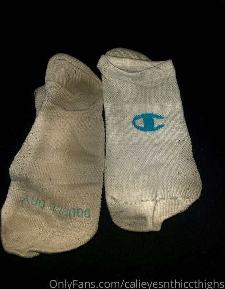 calieyesnthiccthighs pornstar nice gallery