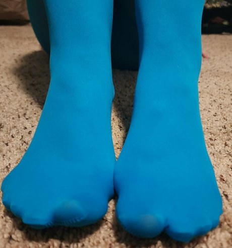 calieyesnthiccthighs best actress photo