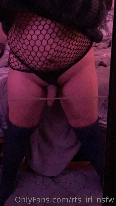 rts irl nsfw exclusive model pic