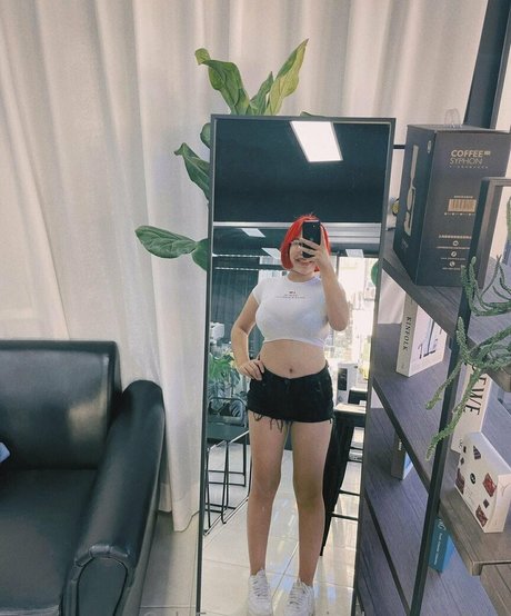 kimikopretty free star nude archive