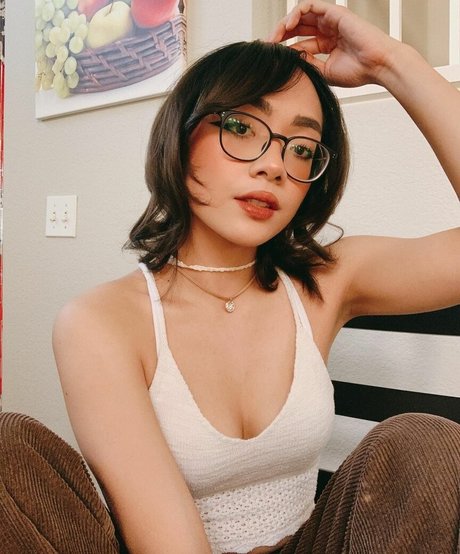 honeebelle model beautiful images