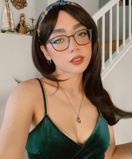 lesbian squirt onlyfans adult images