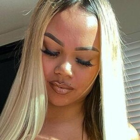 saige y pornstar picture