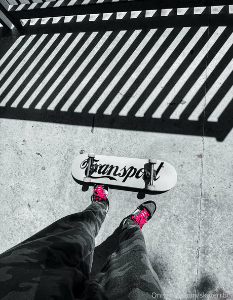 skaterrboi model art photo