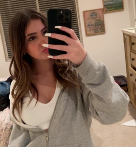 Lexy Kolker nice model pictures