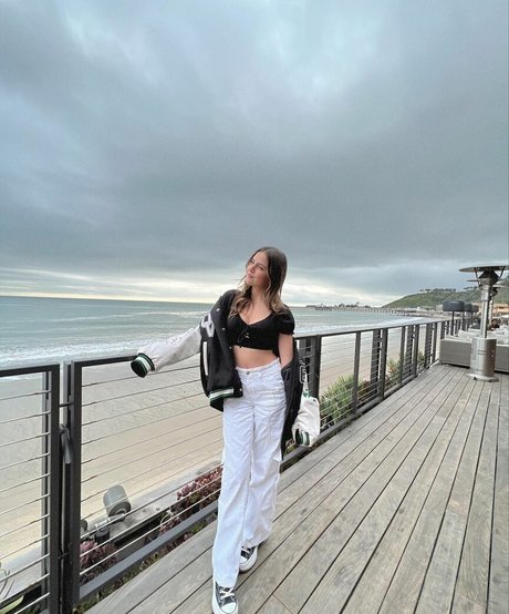 Lexy Kolker xxx actress img