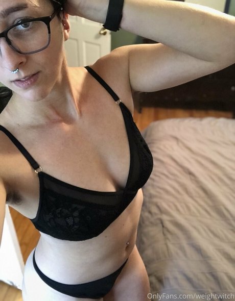 weightwitch model porn archive