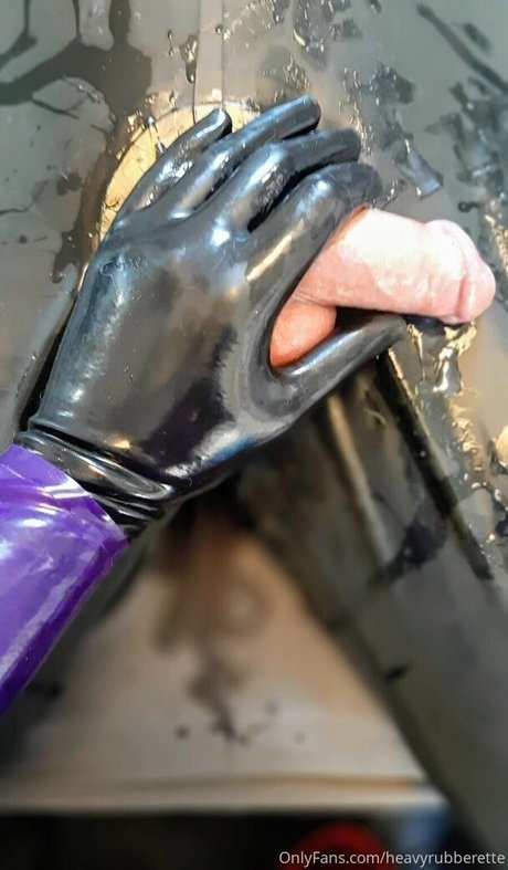 heavyrubberette xxx star pics