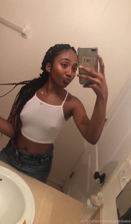 Heavenbaee erotic star picture