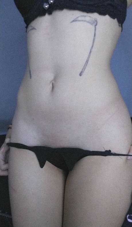 Kindessa sama erotic model archive