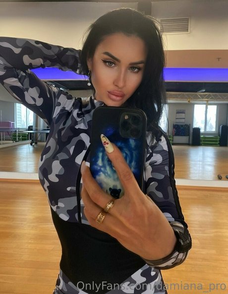 damiana pro sexy model pics